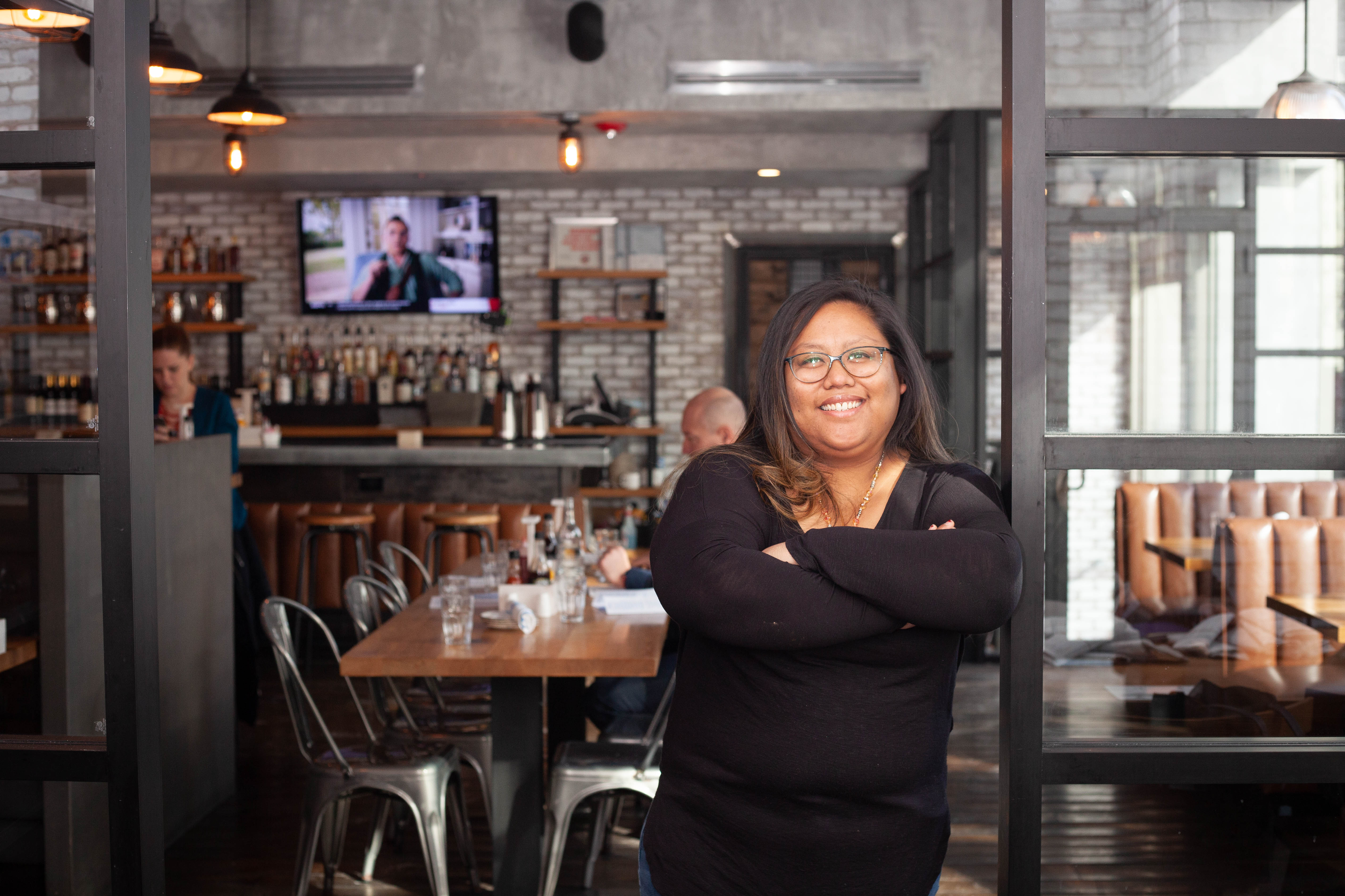 Loop Employee of the Month Stephanie Sanchez - Hummingbird Photos