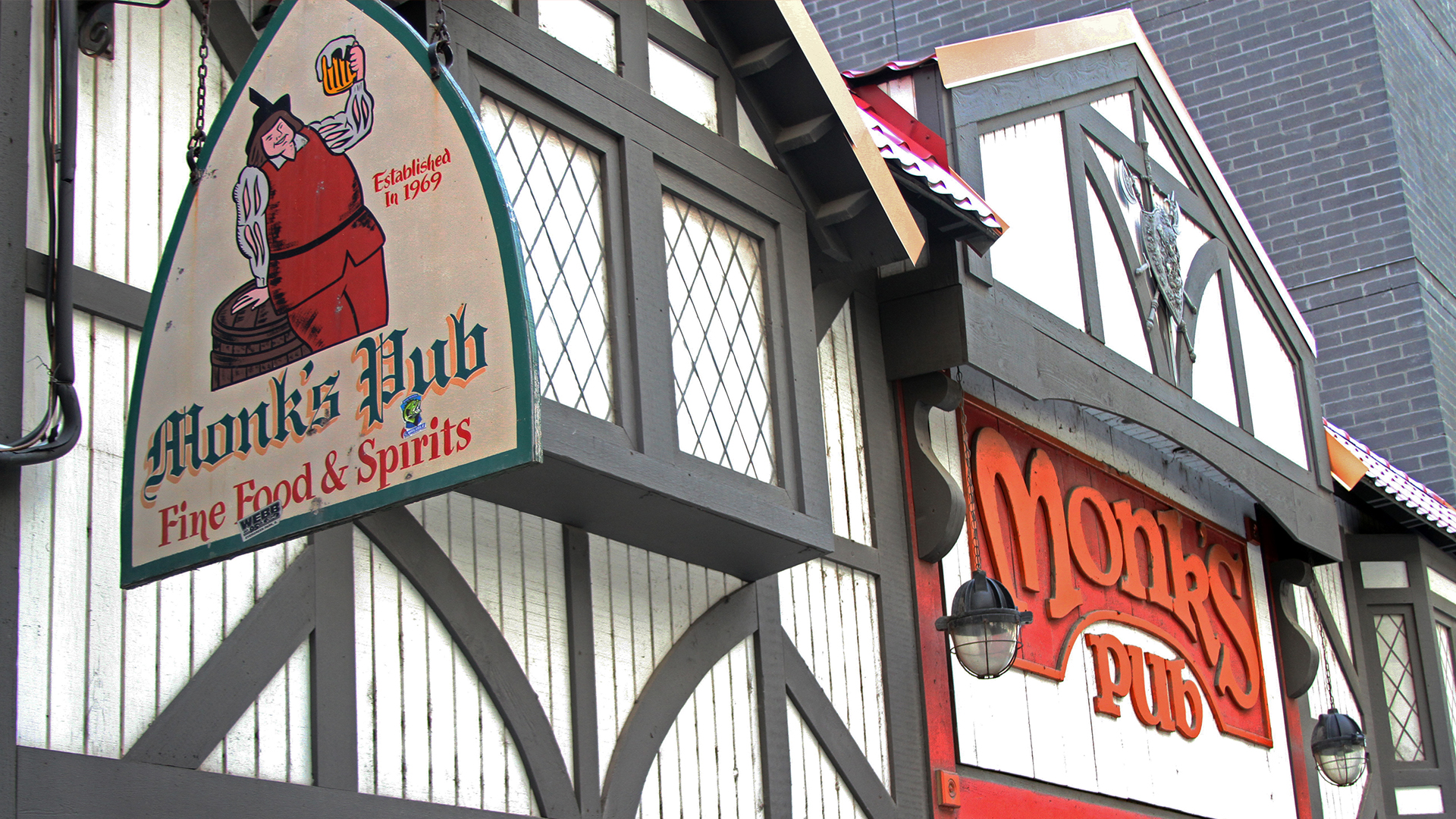 Monks%20Pub_200718-060207