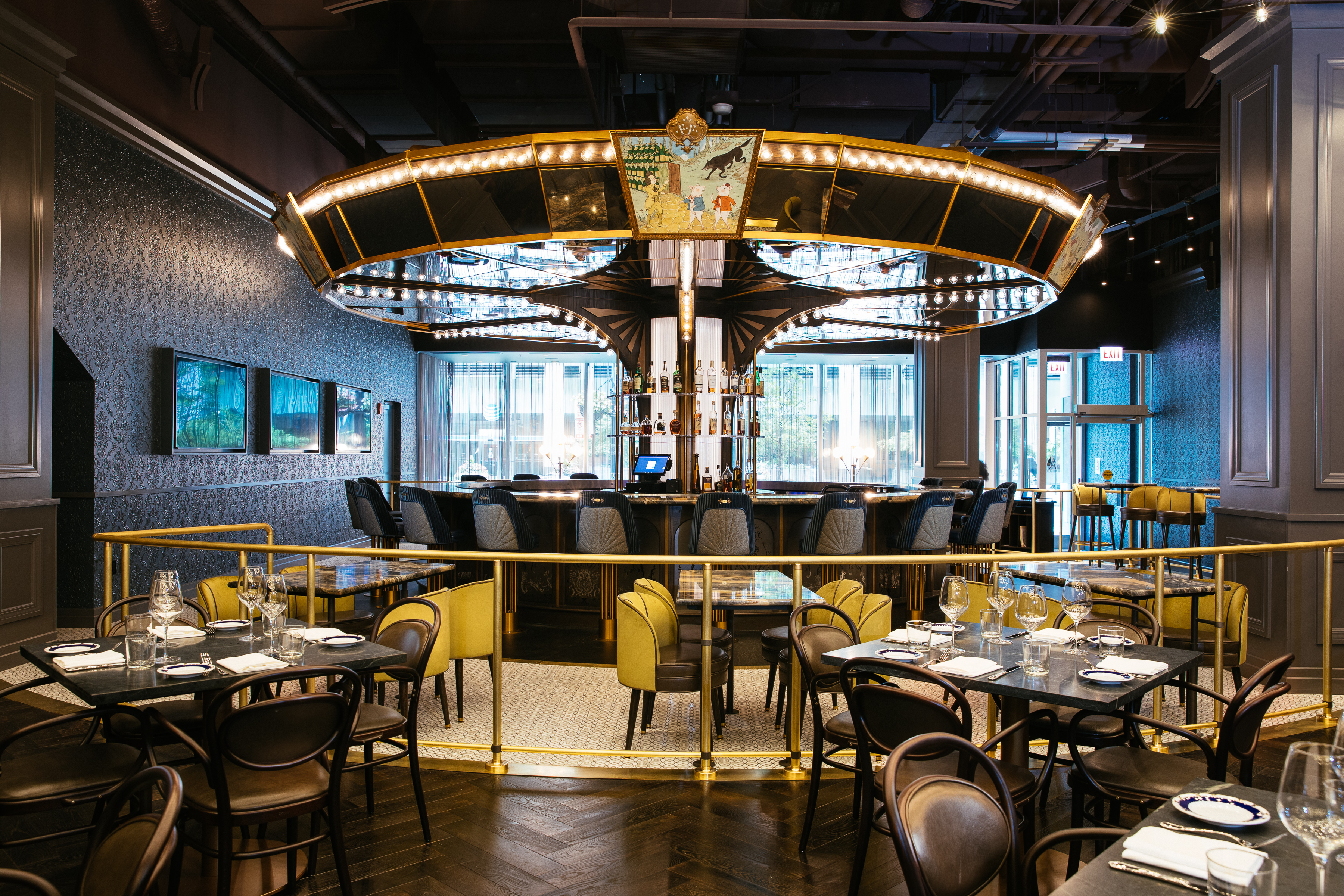 Francois Frankie Interior